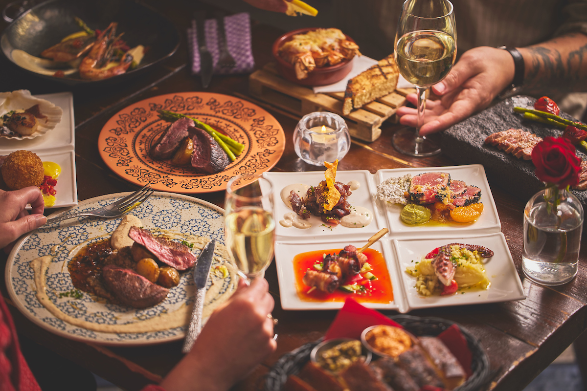 Óvissa allir réttir hendur